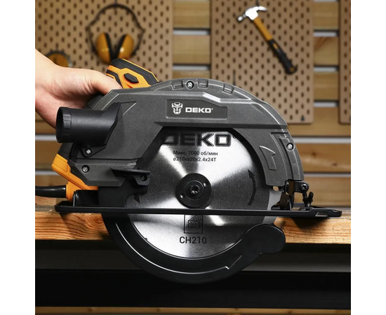  Пила циркулярная Deko CS2500-D (083-1102) 